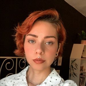 Meet your Posher, Paola